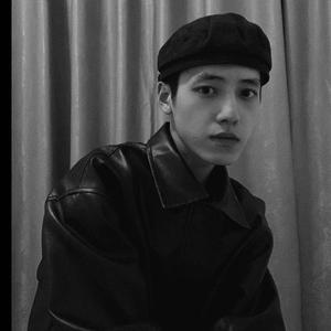 黑人与亚洲女深喉呕吐
